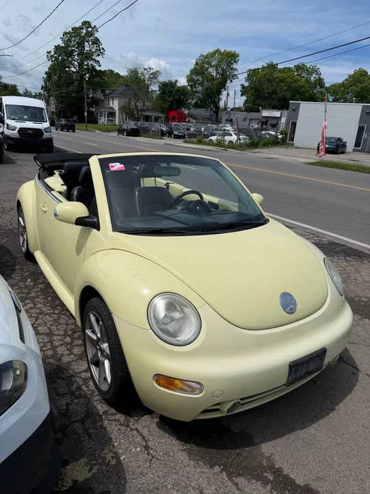 2003 Volkswagen New Beetle - Image 3 of 9