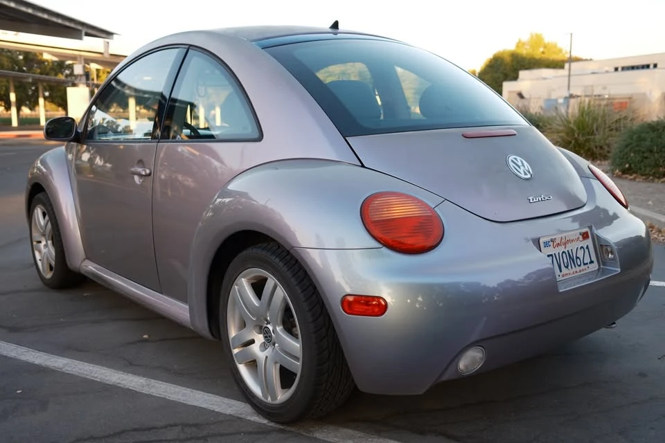 2003 Volkswagen New Beetle - Image 4 of 20