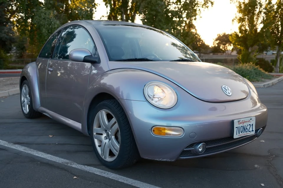 2003 Volkswagen New Beetle - Image 8 of 20