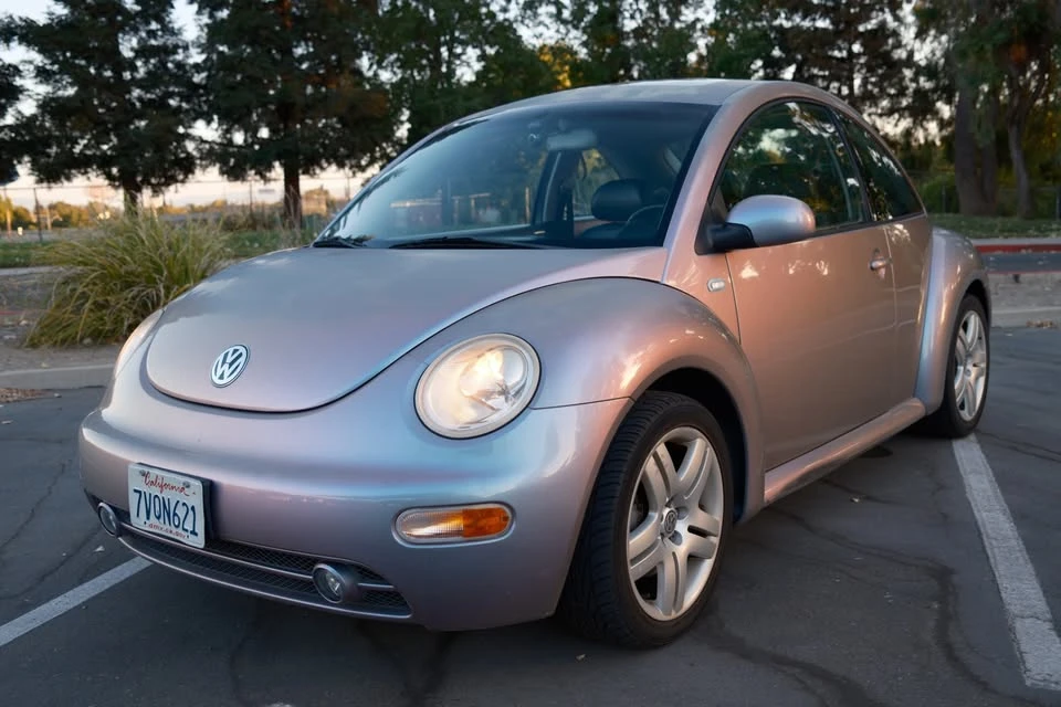 2003 Volkswagen New Beetle - Image 2 of 20