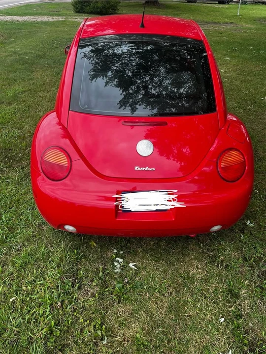 2003 Volkswagen New Beetle - Image 3 of 8