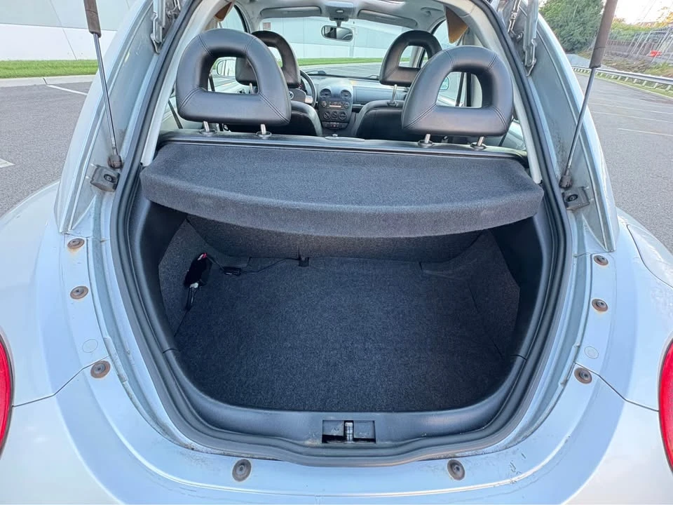 2003 Volkswagen New Beetle - Image 15 of 20
