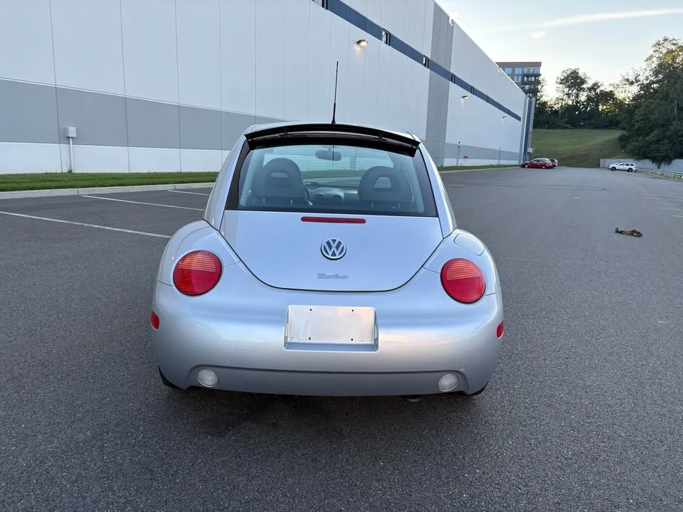 2003 Volkswagen New Beetle - Image 5 of 20