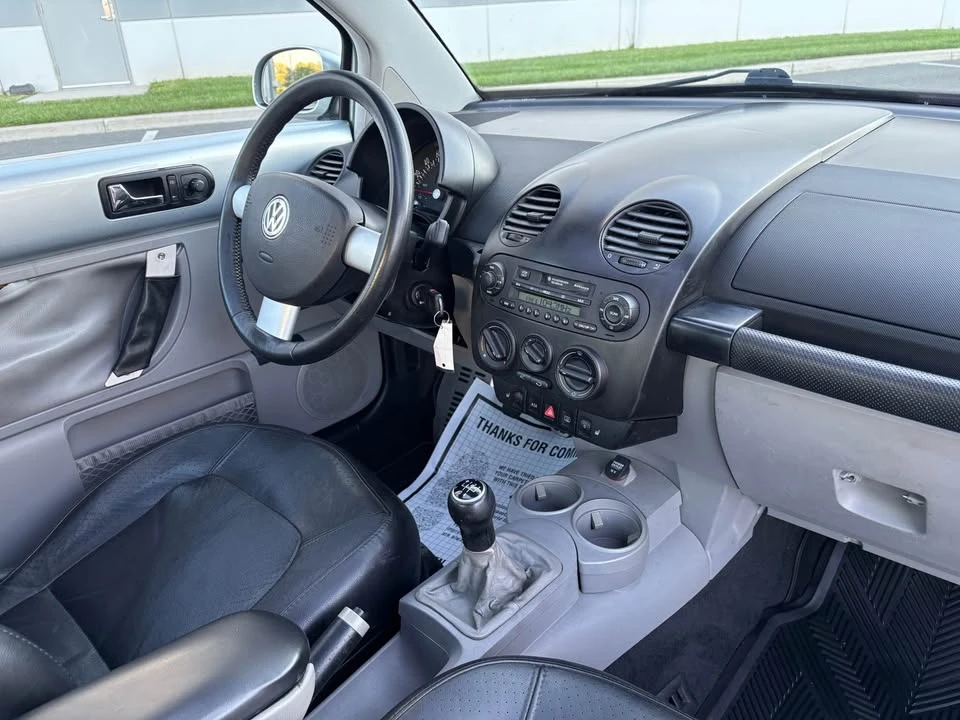 2003 Volkswagen New Beetle - Image 13 of 20