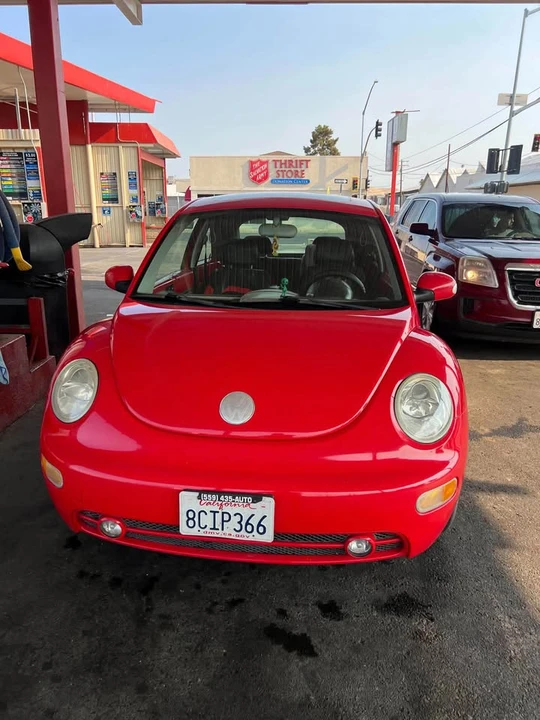 2003 Volkswagen New Beetle - Image 2 of 6