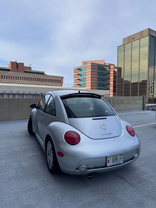2003 Volkswagen New Beetle - Image 3 of 15