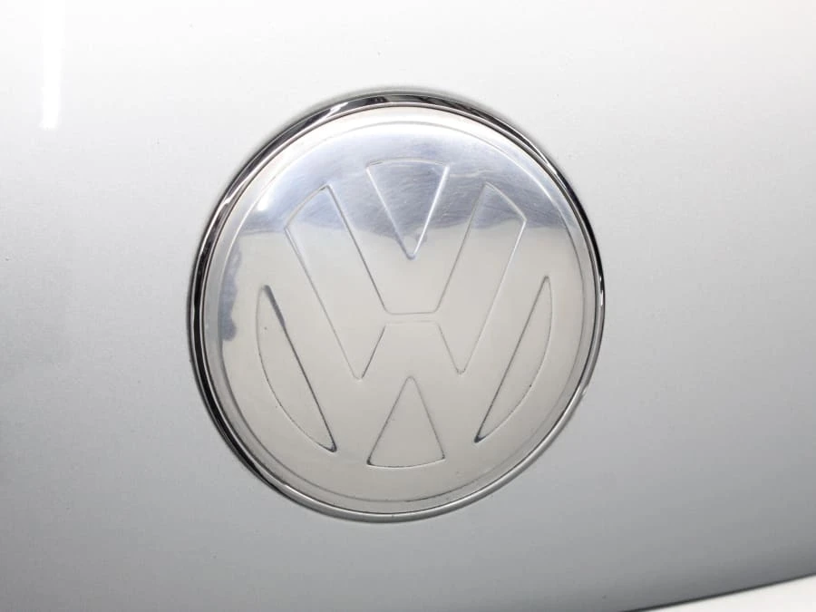 2003 Volkswagen New Beetle - Image 11 of 31