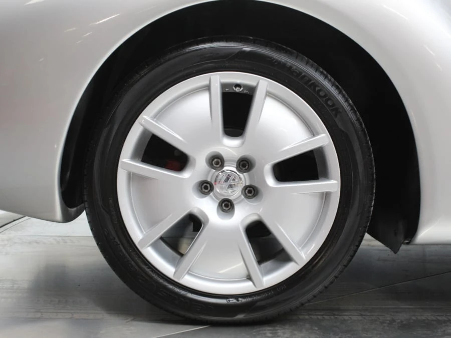 2003 Volkswagen New Beetle - Image 10 of 31
