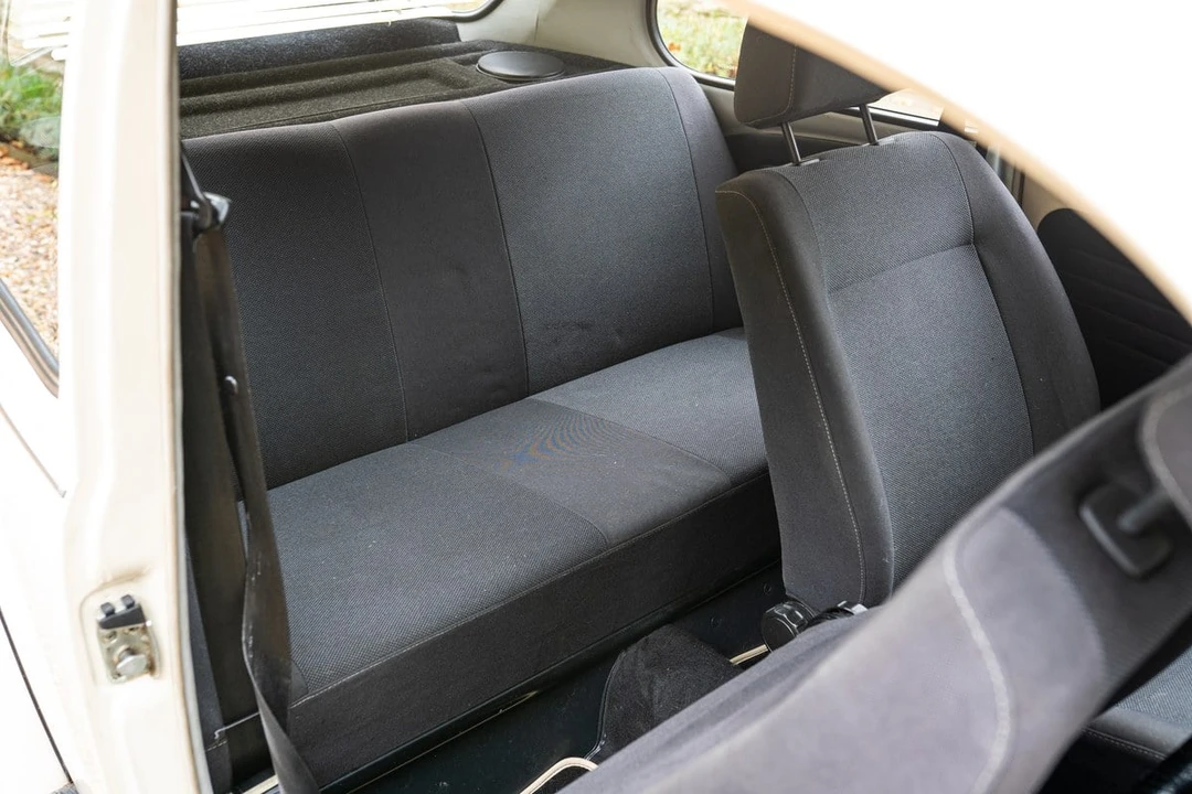 2004 Volkswagen New Beetle - Image 27 of 30