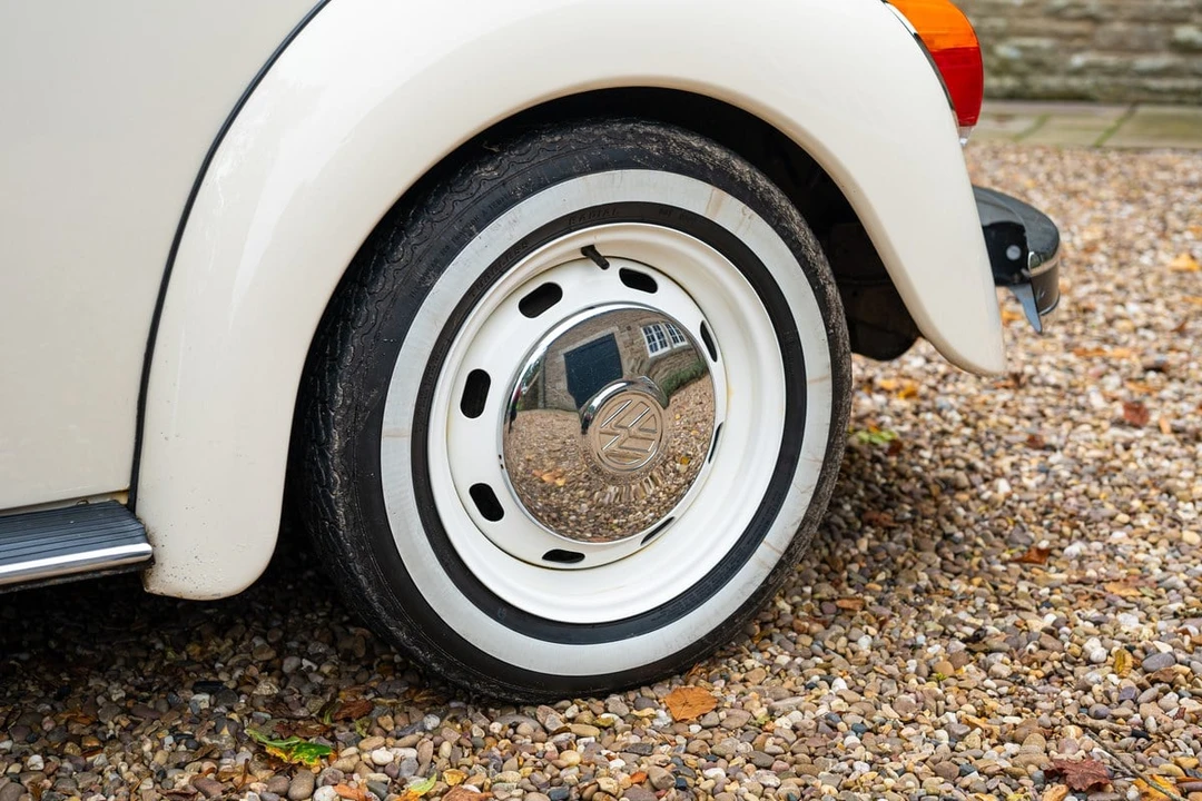 2004 Volkswagen New Beetle - Image 18 of 30