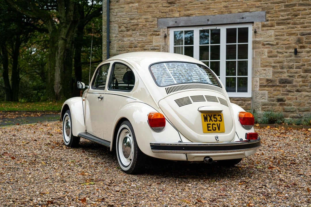 2004 Volkswagen New Beetle - Image 10 of 30
