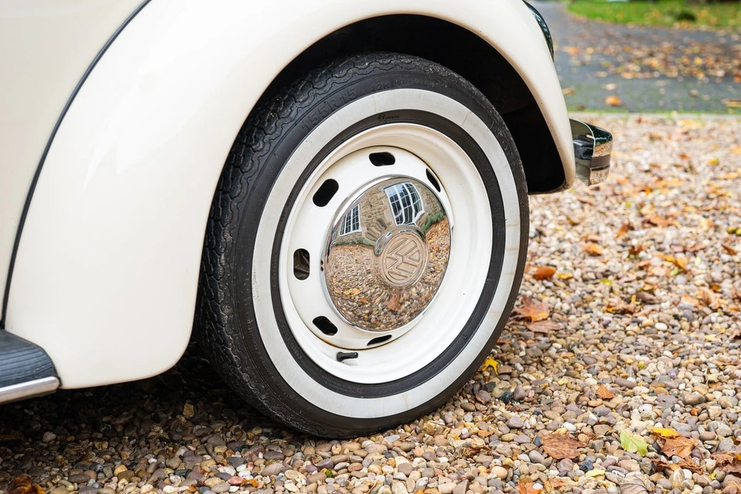 2004 Volkswagen New Beetle - Image 17 of 30