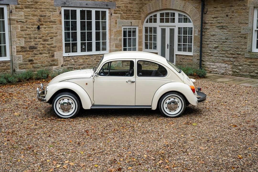 2004 Volkswagen New Beetle - Image 8 of 30