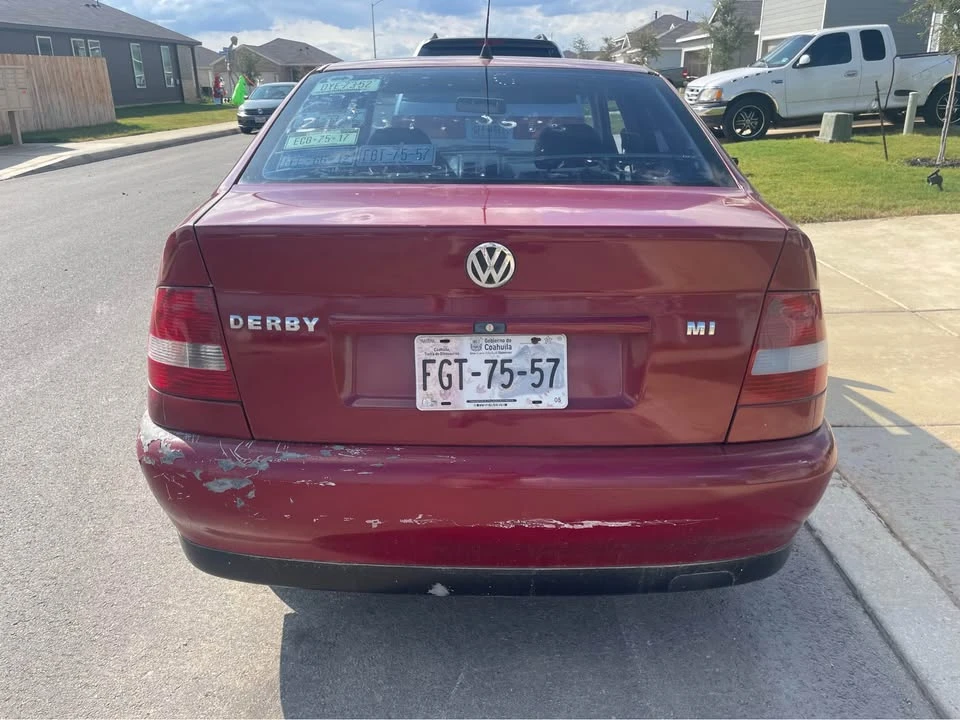 2003 Volkswagen Fox - Image 3 of 10