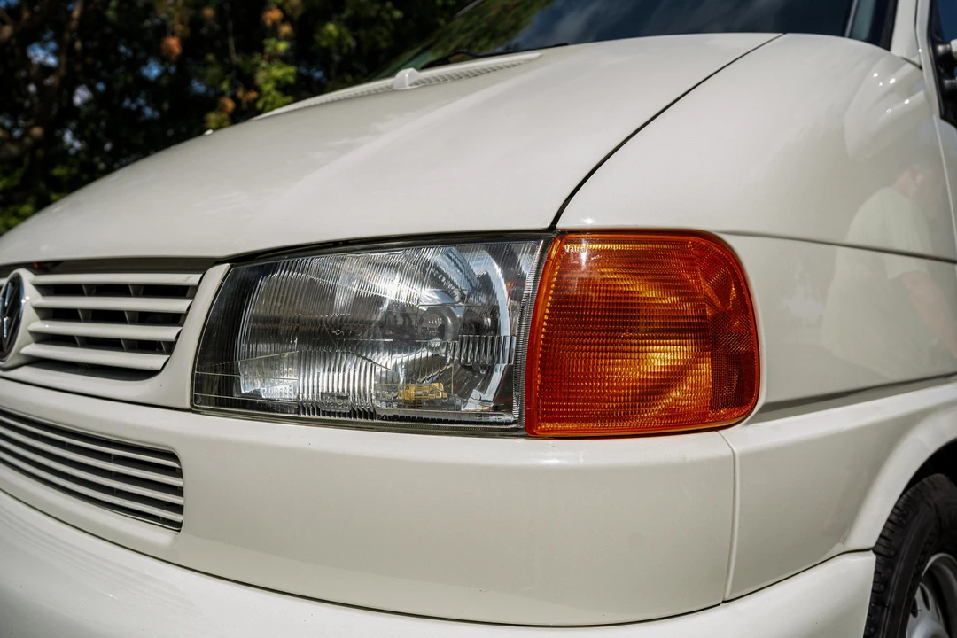 2003 Volkswagen EuroVan - Image 19 of 31