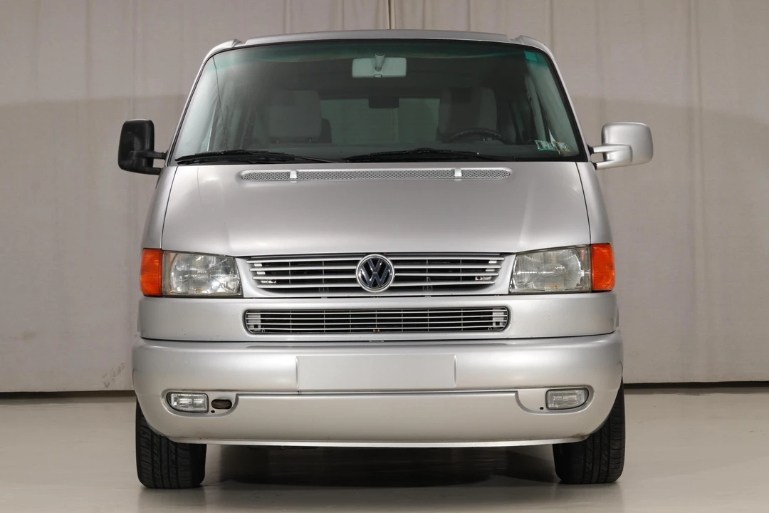 2003 Volkswagen EuroVan - Image 2 of 19
