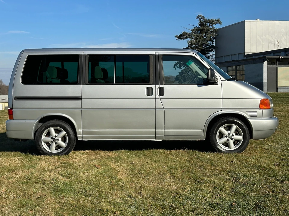 2003 Volkswagen EuroVan - Image 13 of 19