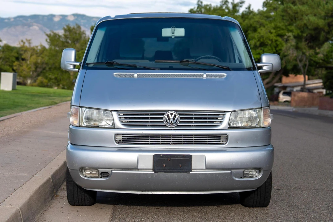 2003 Volkswagen EuroVan - Image 2 of 31