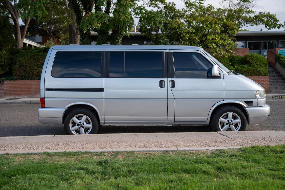2003 Volkswagen EuroVan - Image 12 of 31