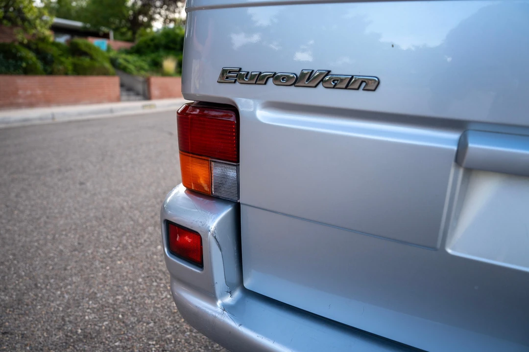 2003 Volkswagen EuroVan - Image 24 of 31