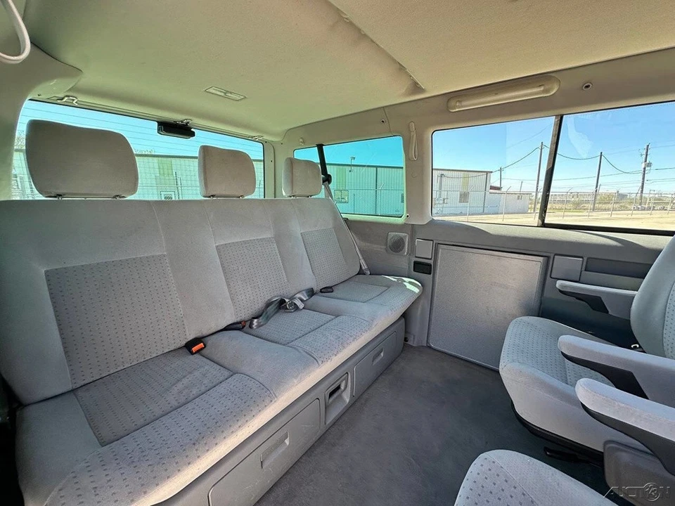 2003 Volkswagen EuroVan - Image 16 of 21