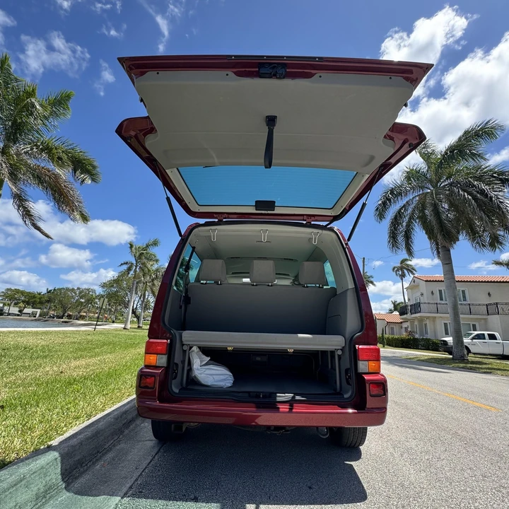 2003 Volkswagen EuroVan - Image 20 of 21