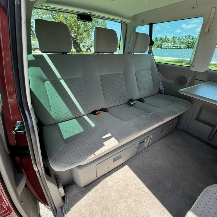 2003 Volkswagen EuroVan - Image 17 of 21