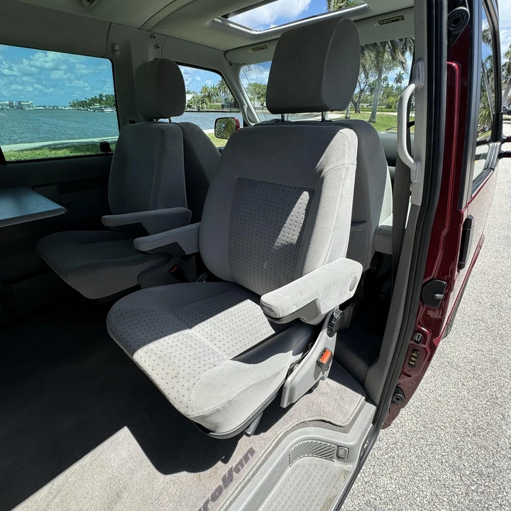 2003 Volkswagen EuroVan - Image 14 of 21