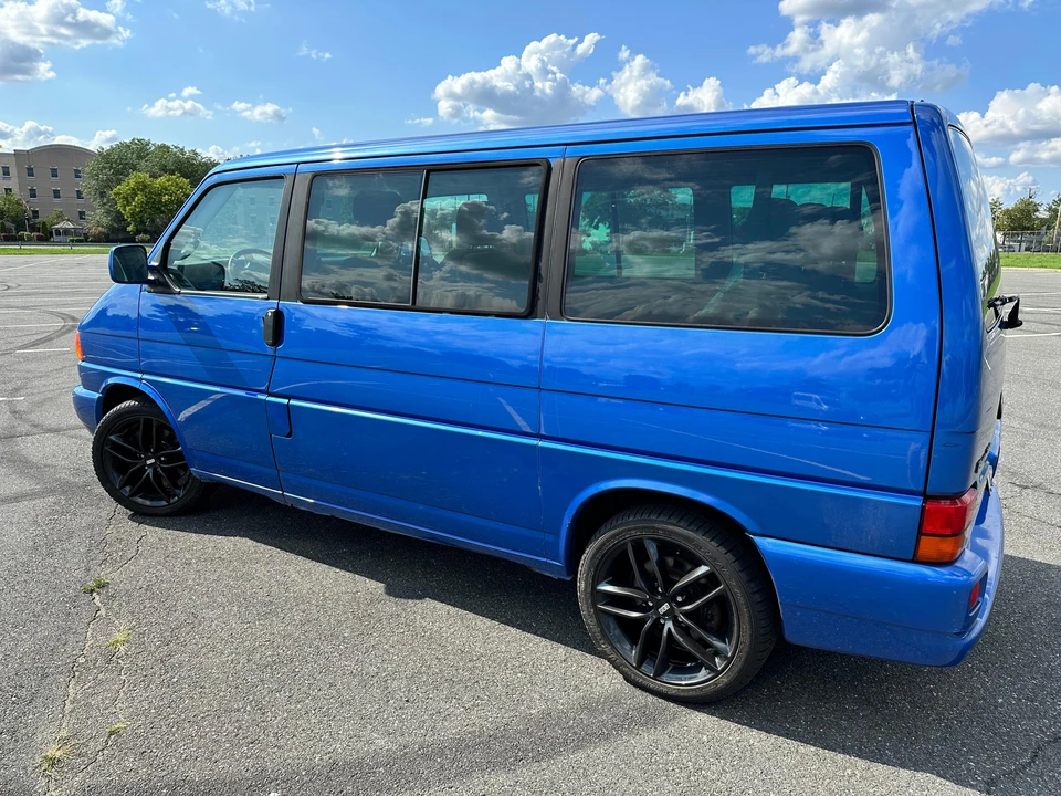 2003 Volkswagen EuroVan - Image 13 of 31