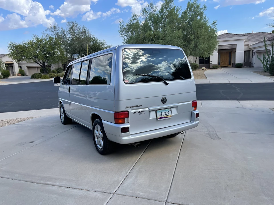 2003 Volkswagen EuroVan - Image 10 of 31
