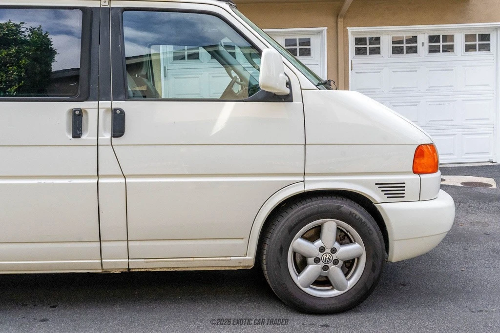 2003 Volkswagen EuroVan - Image 11 of 12