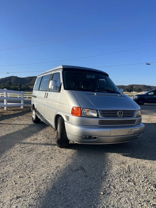 2003 Volkswagen EuroVan - Image 3 of 10
