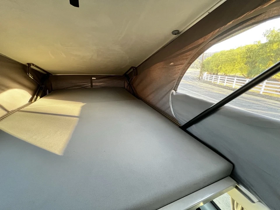2003 Volkswagen EuroVan - Image 8 of 10