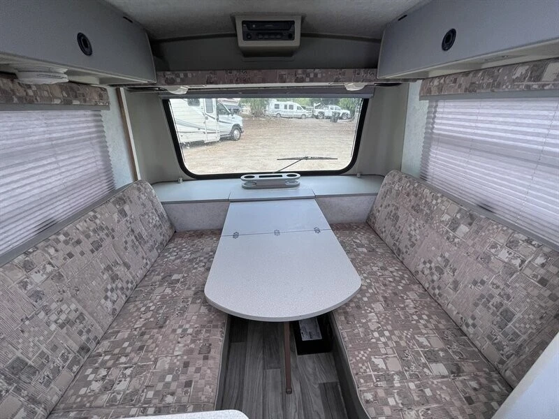 2003 Volkswagen EuroVan - Image 7 of 21