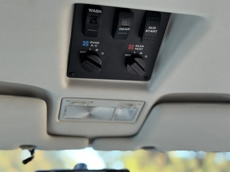 2003 Volkswagen EuroVan - Image 19 of 21