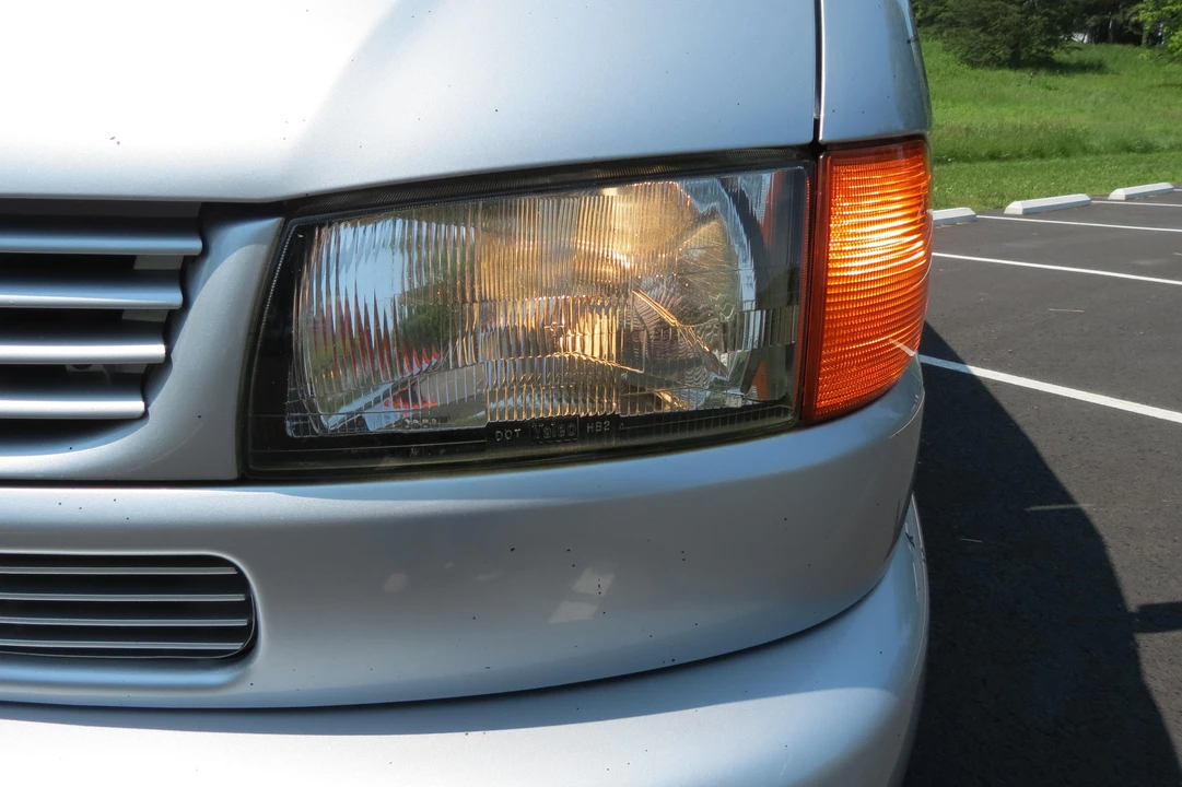 2003 Volkswagen EuroVan - Image 17 of 31