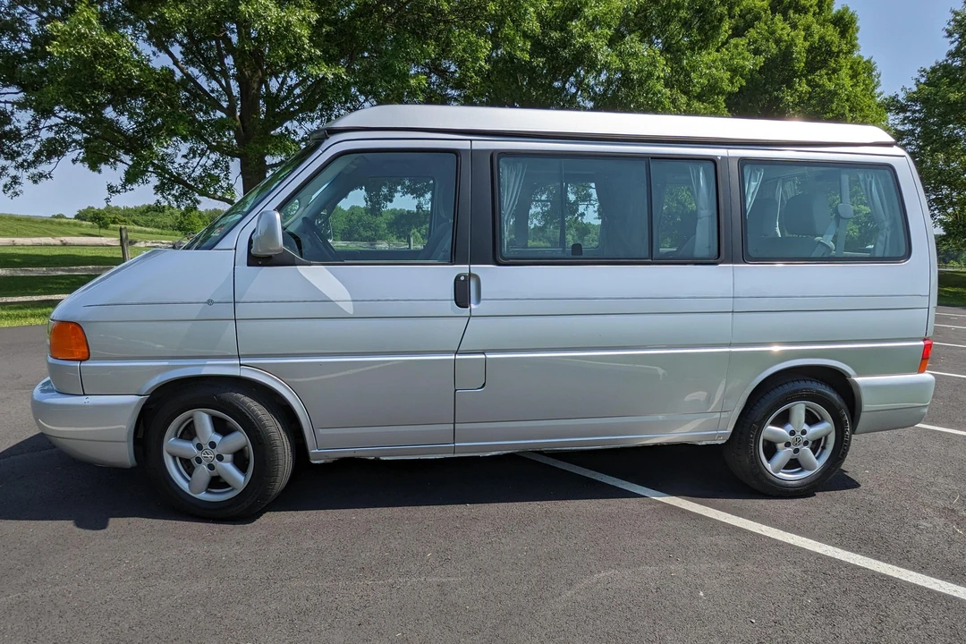 2003 Volkswagen EuroVan - Image 2 of 31