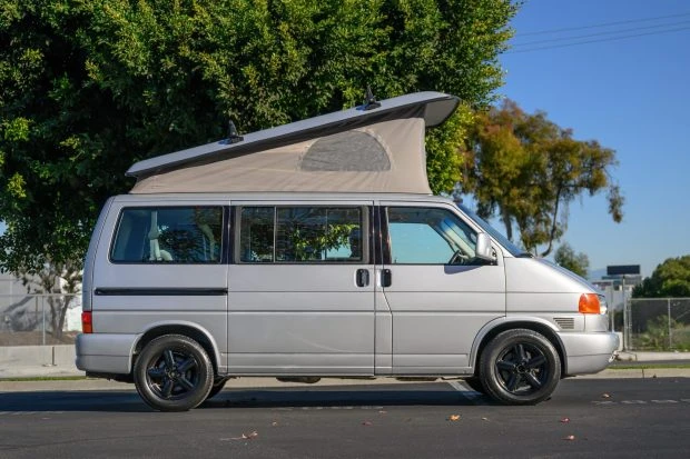 2003 Volkswagen EuroVan - Image 3 of 8