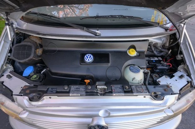 2003 Volkswagen EuroVan - Image 7 of 8