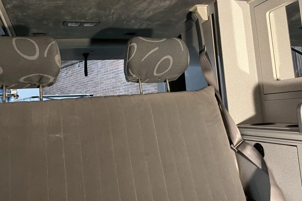 2003 Volkswagen EuroVan - Image 6 of 8