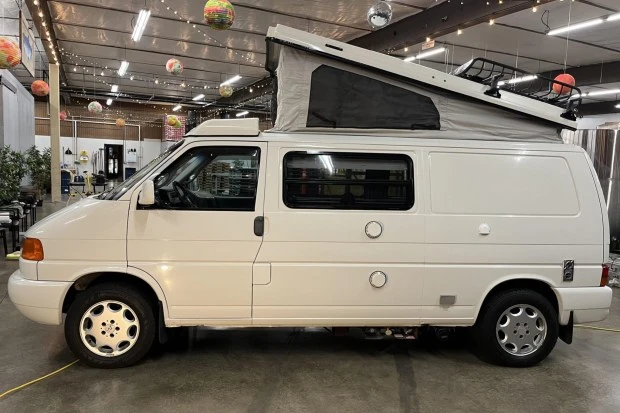 2003 Volkswagen EuroVan - Image 3 of 8