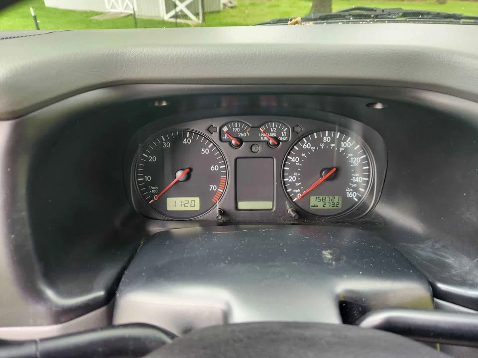 2003 Volkswagen EuroVan - Image 9 of 20