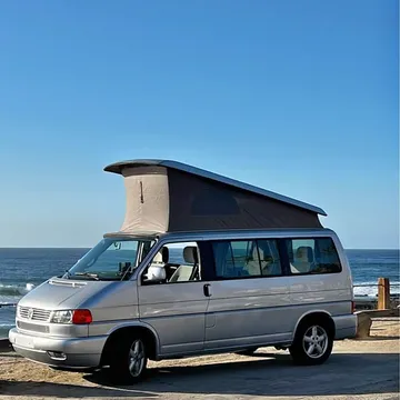 2003 Volkswagen Eurovan MV Minivan 3D