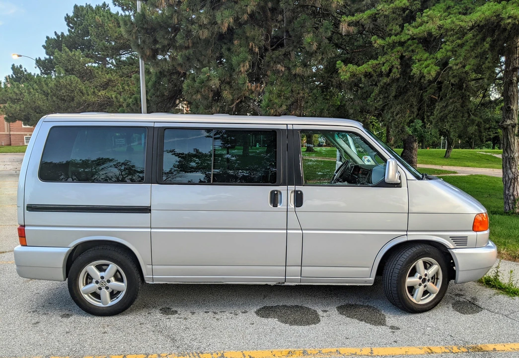 2003 Volkswagen EuroVan - Image 9 of 15