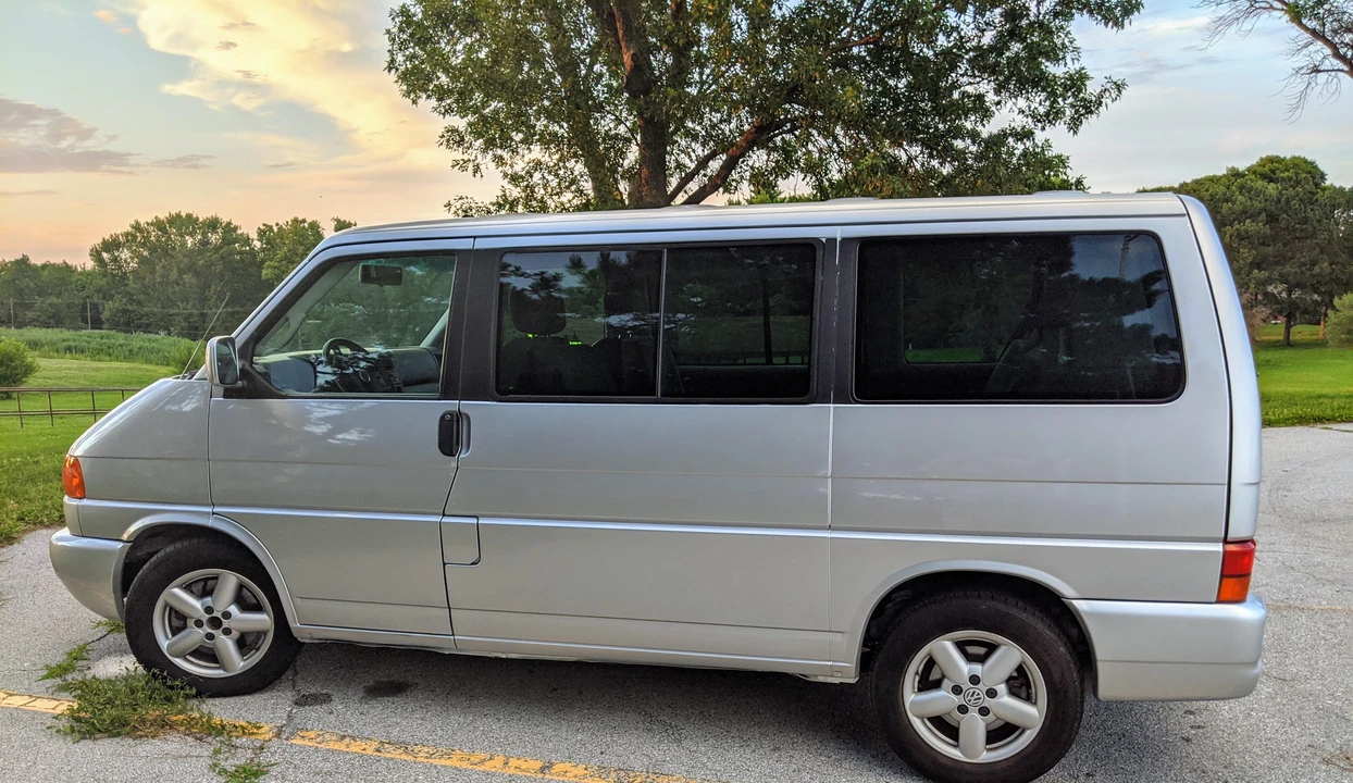 2003 Volkswagen EuroVan - Image 3 of 15