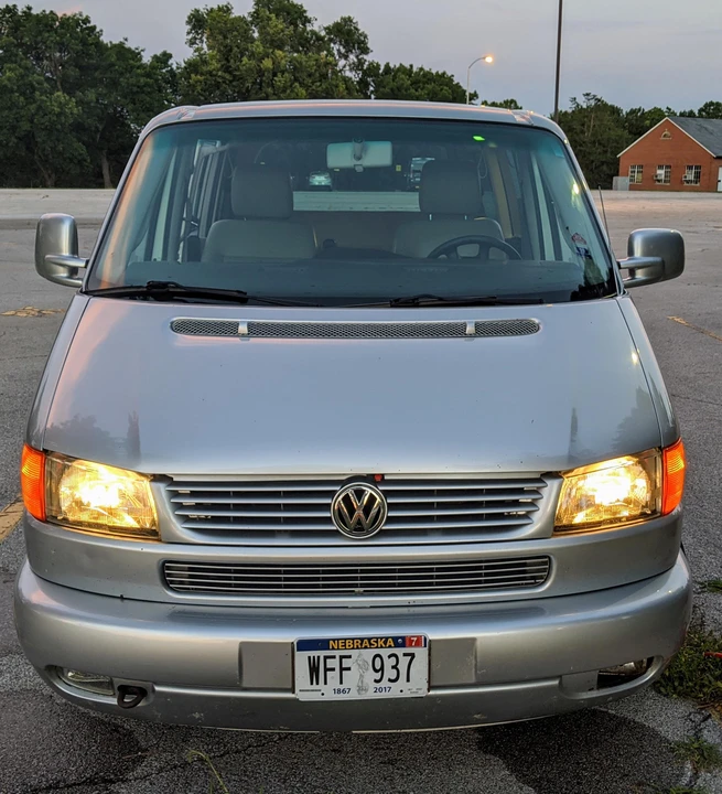 2003 Volkswagen EuroVan - Image 11 of 15