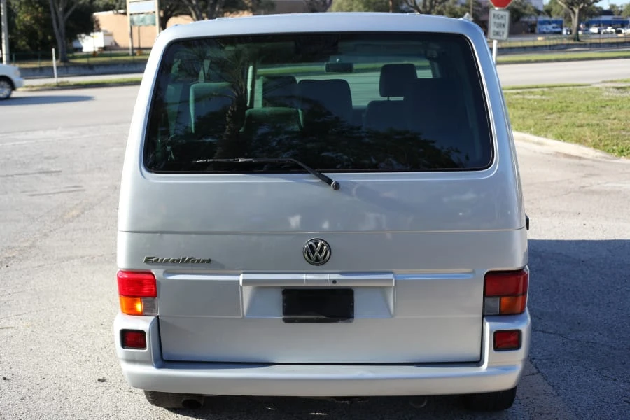 2003 Volkswagen EuroVan - Image 3 of 9