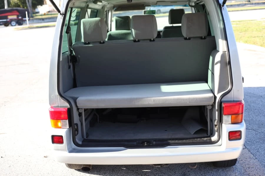 2003 Volkswagen EuroVan - Image 7 of 9