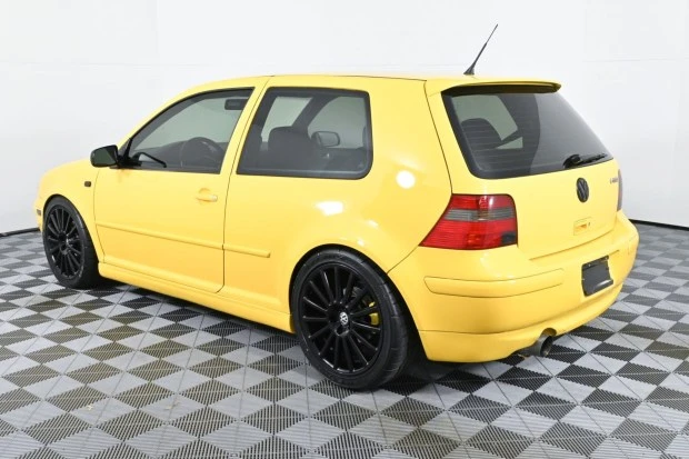 2003 Volkswagen GTI Mk4 - Image 2 of 8