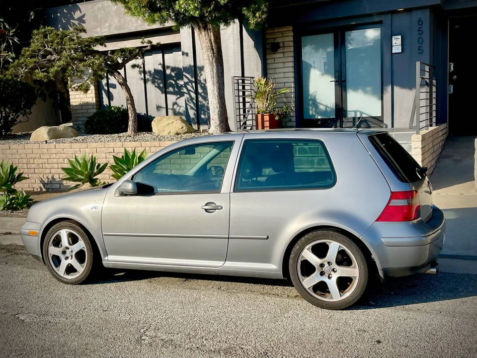 2003 Volkswagen GTI Mk4 - Image 2 of 8